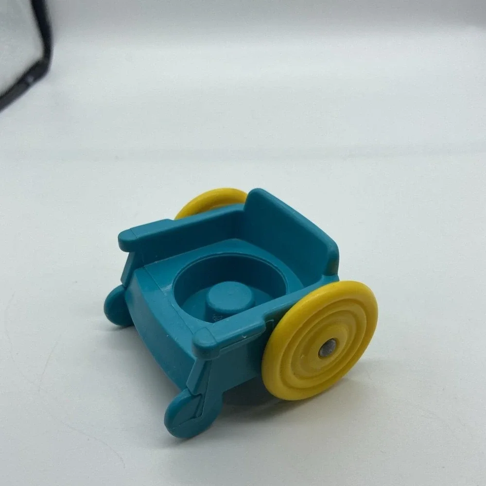 Vintage 1995 Fisher Price‎ Little People Wheelchair Teal Yellow Replacement Toy